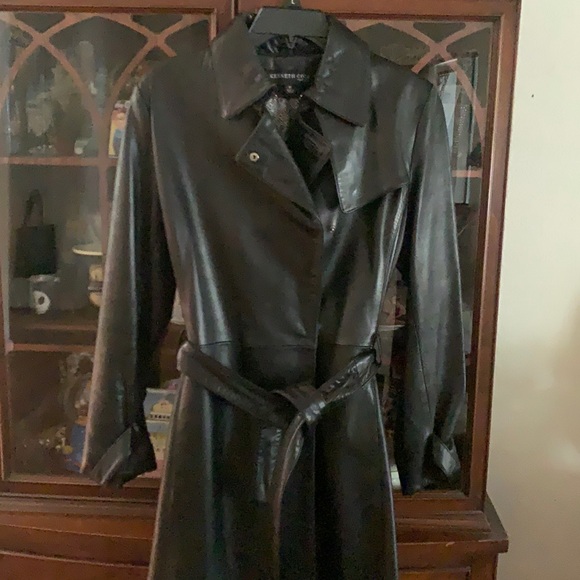 Kenneth Cole size medium long black leather - Picture 1 of 11
